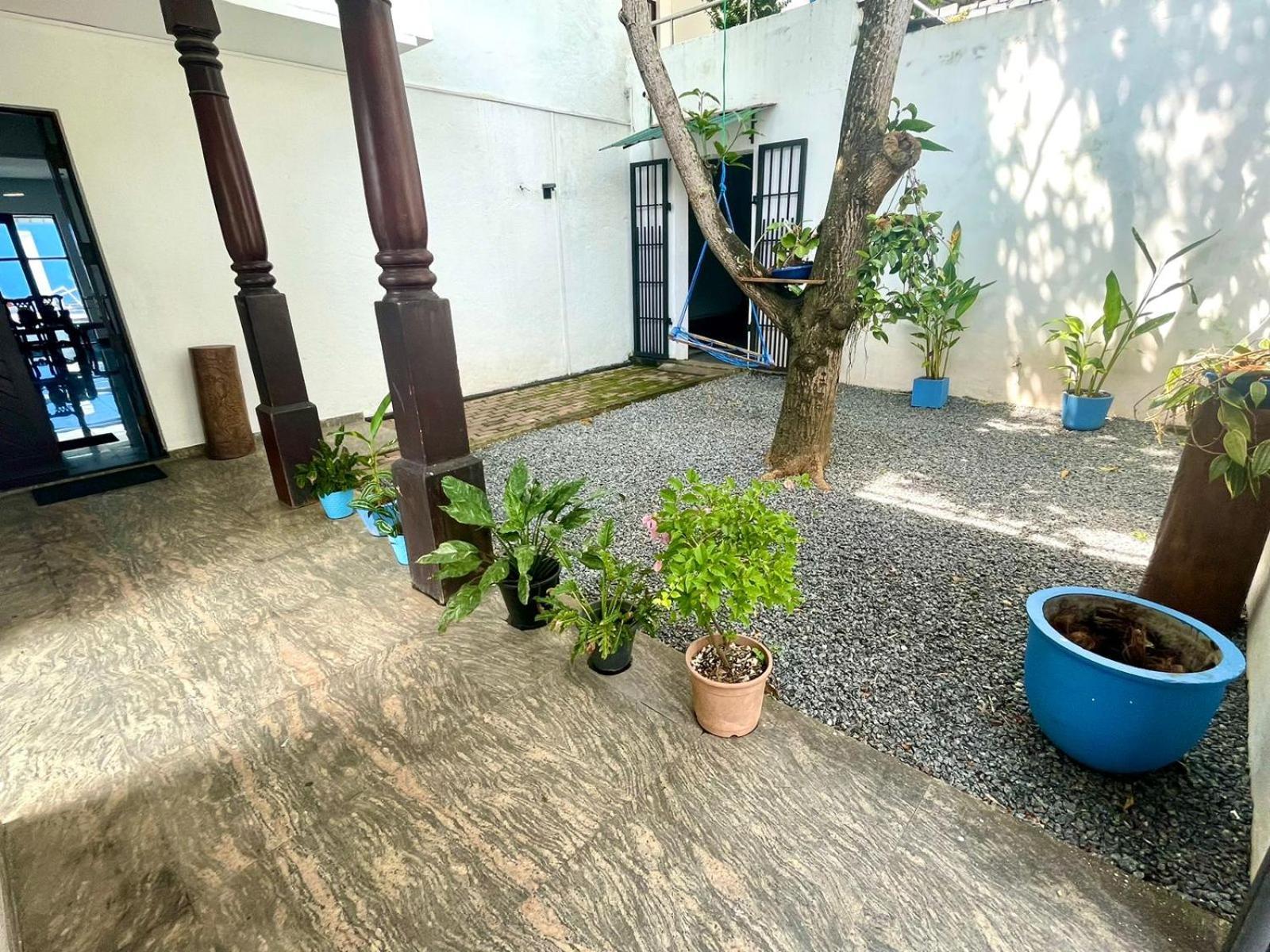 Hotel One Sixty Dehiwala-Mount Lavinia Εξωτερικό φωτογραφία